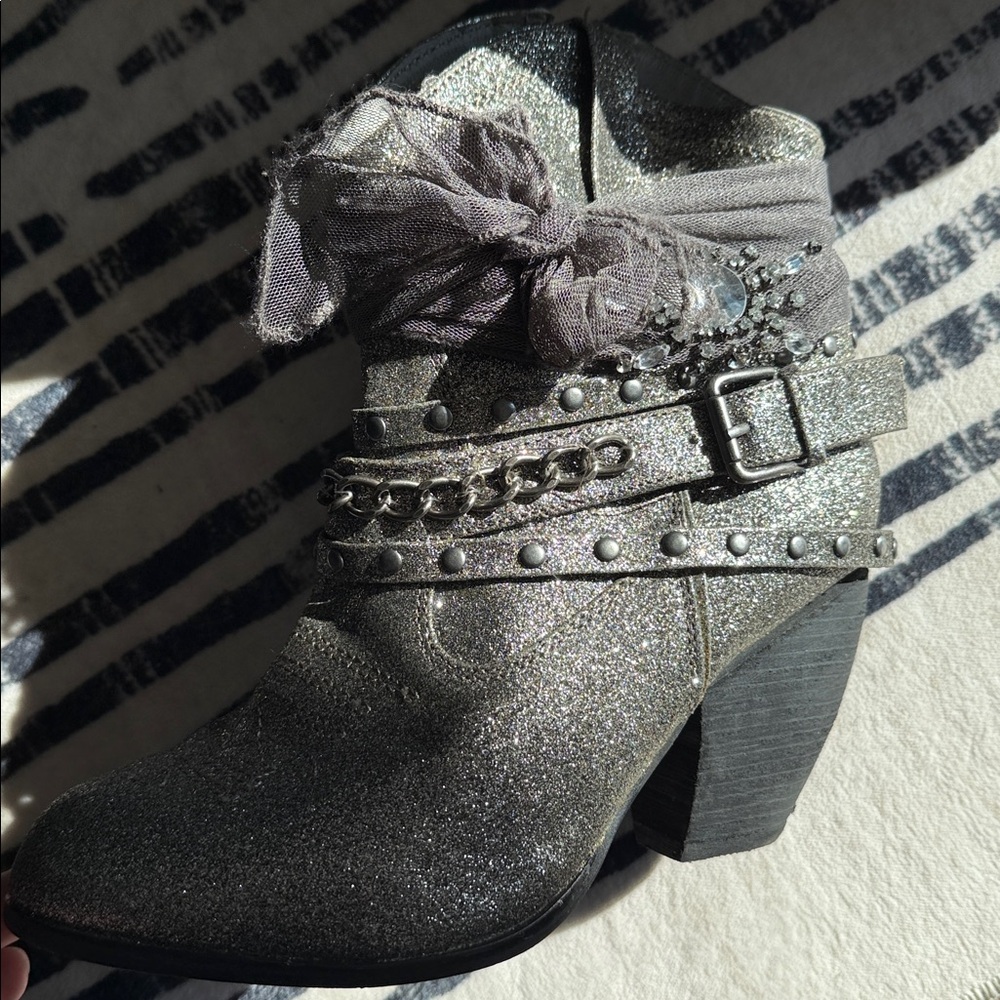 Fashion, sparkle ankle cowboy boots ❤️ - Picture 3 of 9